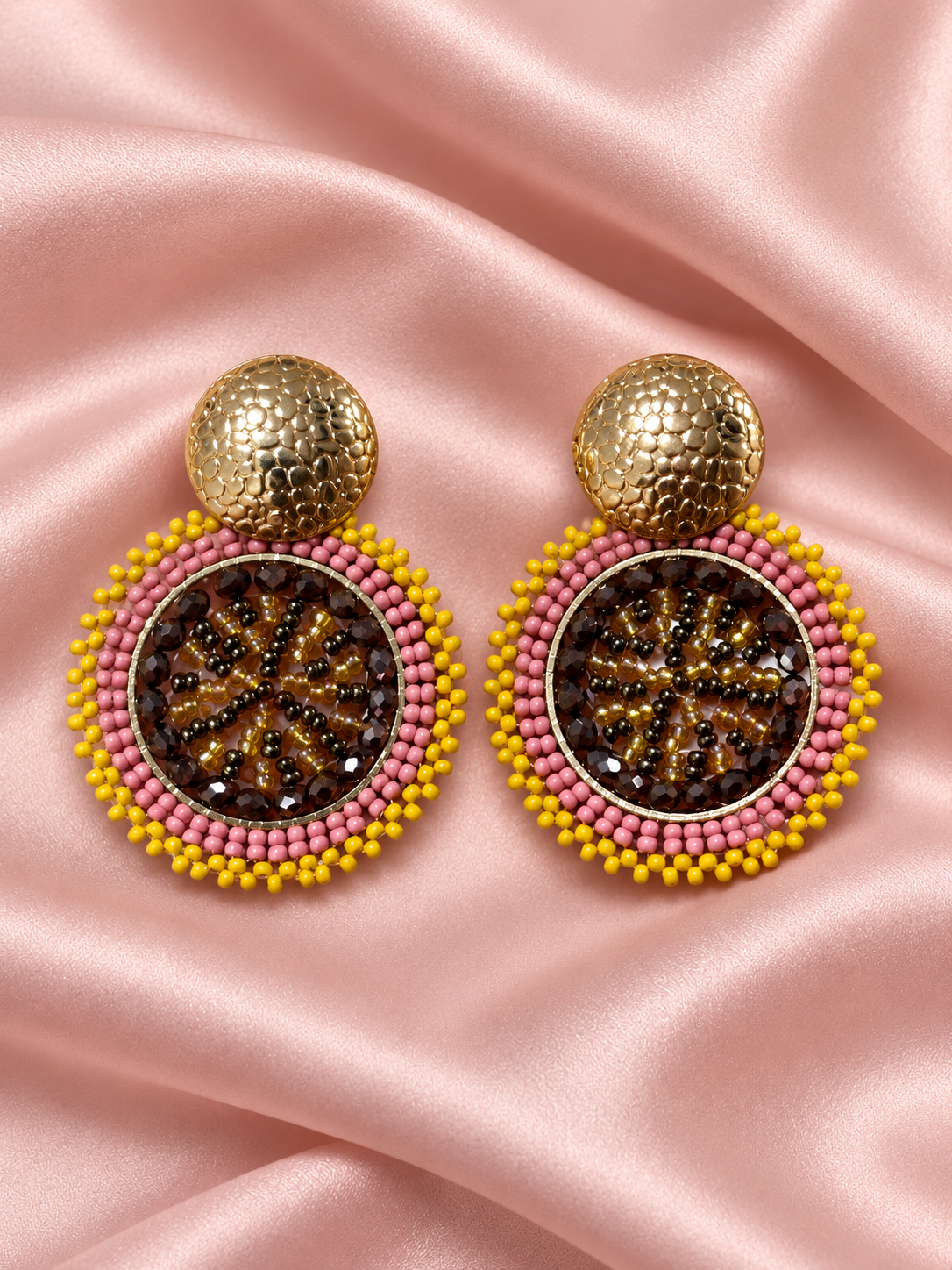Subtle Glow Earrings - Image 3