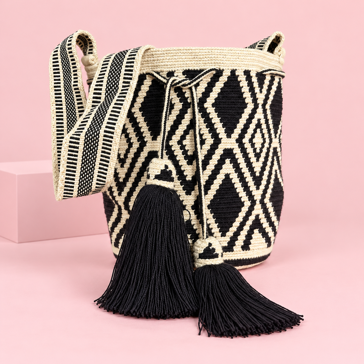 Woven Horizon Deluxe Bag